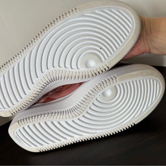 Nike Blush Pink Casual Sneakers worn once - Picture 5 of 8